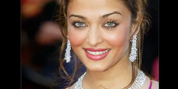 Keluarga Bachchan Jual Foto Bayi Aishwarya Rai?