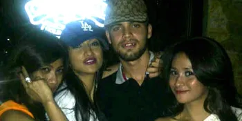 Foto Rahma Azhari - Diego Michiels Undang Perhatian!