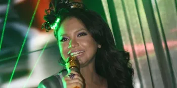 Rossa Rekam Lagu Duet Dengan Broery