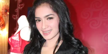 Angel Karamoy Banggakan Syahrini