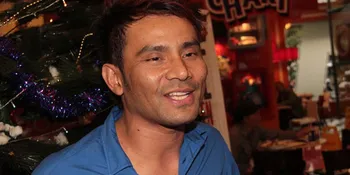 Natal, Judika Bakar Pohon Cemara!