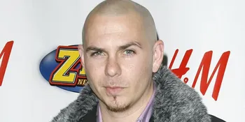 Konser Pitbull, Penonton Berdandan Modis