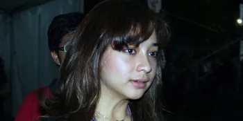 Break Syuting, Nikita Willy Nonton Pitbull