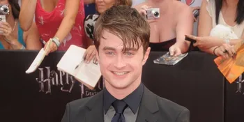 Daniel Radcliffe Geser Posisi Taylor Swift