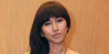Louise Anastasya Tak Ada Persiapan Natal