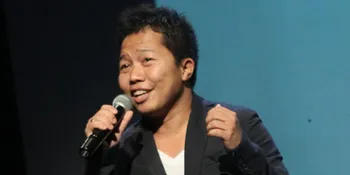 Sandhy Sondoro Tampil Bareng Musisi Jerman