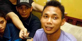 Norman Kamaru: Tanpa Seragam Lebih Enak