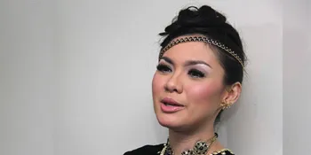 Berbakti, Kado Vicky Shu di Hari Ibu