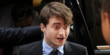 Serial 'HARRY POTTER' Bak Pedang Bermata Dua