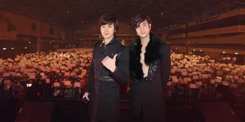TVXQ Rayakan 8th Anniversary, Congrats Cassiopeia!