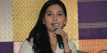Ayu Azhari Keraskan Pendidikan Pada Anak