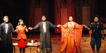 Ananda Sukarlan Sukses Gelar 'Opera 2 Komedi'