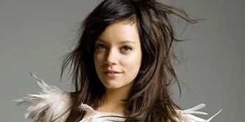 Lily Allen Siap Comeback Demi Amy Winehouse