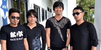 Ada Band Gerebek Kantor KapanLagi.com®