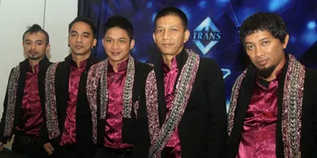 Tiket Mahal, Konser Ungu Tetap Ramai