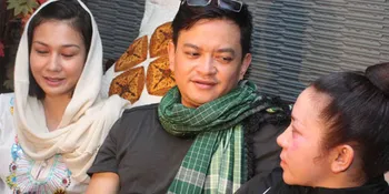 Hedi Yunus Kenang Almarhumah Ibu Deswita Maharani