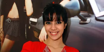 Soal Foto Mesra Bareng Zack Lee, Sheila Pilih Kabur