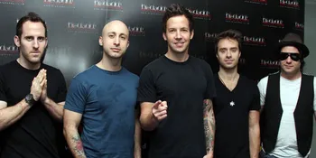 Simple Plan: Makanan Indonesia Enak Sekali!