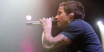 Simple Plan Puji Tantri Kotak