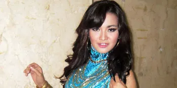 Fitri Carlina Beruntung Punya Kakak Penyanyi