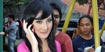 Kiki Amalia Belum Ingin Tahu Jenis Kelamin Janinnya