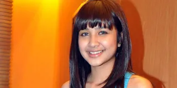 Cinta Pertama Mikha Tambayong Jadi Buku