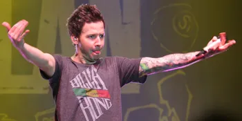 Simple Plan: Wani Piro?