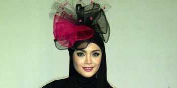 Sheza Idris Putuskan Berjilbab?