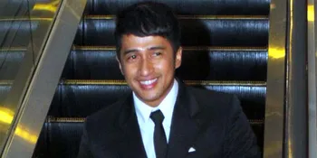 Pergi Kondangan Irfan Hakim Bukan Gandeng Istri