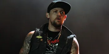 Dua Personel Good Charlotte Bentuk The Madden Brothers