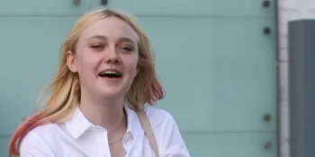 Dakota Fanning Jadi Cewek Baik-Baik
