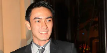 Penny Titipkan Anak Saat Selingkuh Dengan Zumi Zola