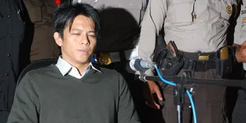 Ariel 'Bebas' Oktober 2012