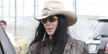 Cher Jadi Korban Death Hoax