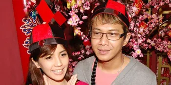 Delon dan Mitos Imlek