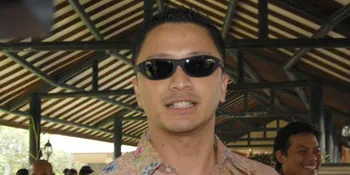 Ferry Maryadi Sorot Wartawan Dengan Senter