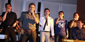 Valentine, Kahitna Janjikan Romantisme di Surabaya