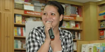 Nasehat Cinta Melanie Subono