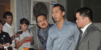 Aldi Punya Ratusan Foto Porno Istrinya