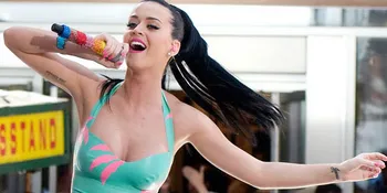 Katy Perry Rilis Cover Album Baru