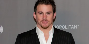 Channing Tatum Dansa dan Ciuman Dengan Anjing!