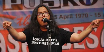 Nyanyi Lagu God Bless, Heydi Power Slaves Nyontek