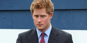 Pangeran Harry Co-Pilot Terbaik di Kursus Helicopter