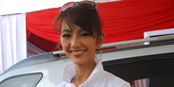 Single Nina Tamam Terganjal Boy dan Girl Band