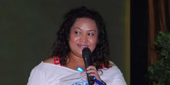 Tike Priatnakusumah Ngefans Super Junior?