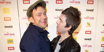 Berdamai, Noel Gallagher dan Damon Albarn Berpelukan