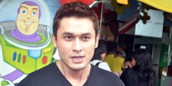 Emban Tugas Ayah, Indra L Bruggman Ubah Sifat