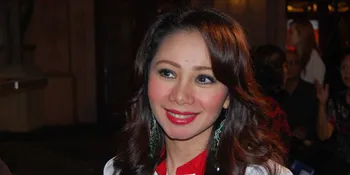 Femmy Permatasari Tunggu Putusan Cerai