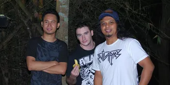 Gugun Blues Shelter Akan Masak di Konser Sum 41?