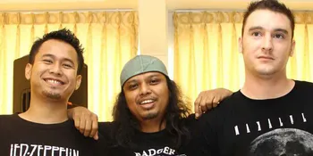 Gugun: Konsep Kami Lain Untuk Sum 41